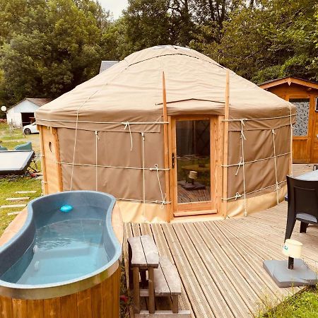 Wigwam, séjour ecolo glamping Frechet-Aure Esterno foto